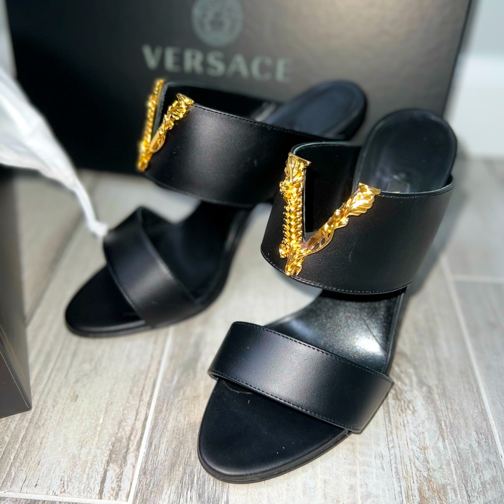 100% Authentic Versace Virtus Mules